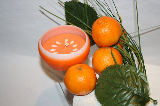 Fruchtige Orange als Kerze
